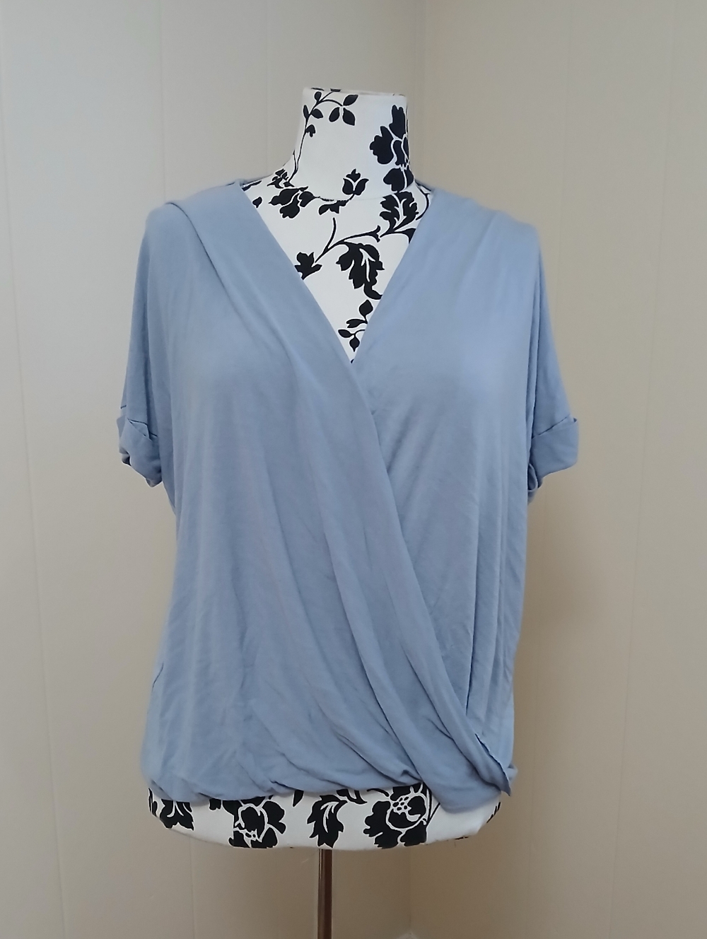 Light Blue Draped V-Neck Short Sleeve Top